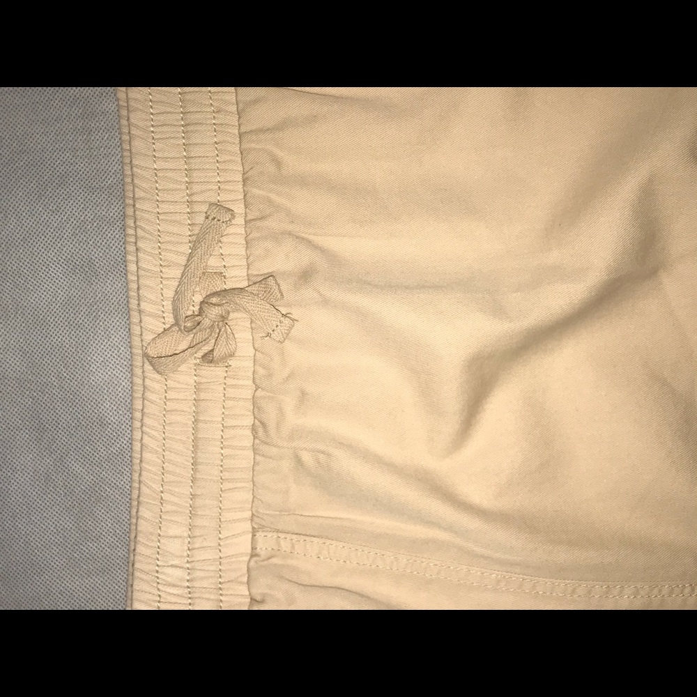 🎁Westport khaki skirt 2 pocket - Picture 2 of 3